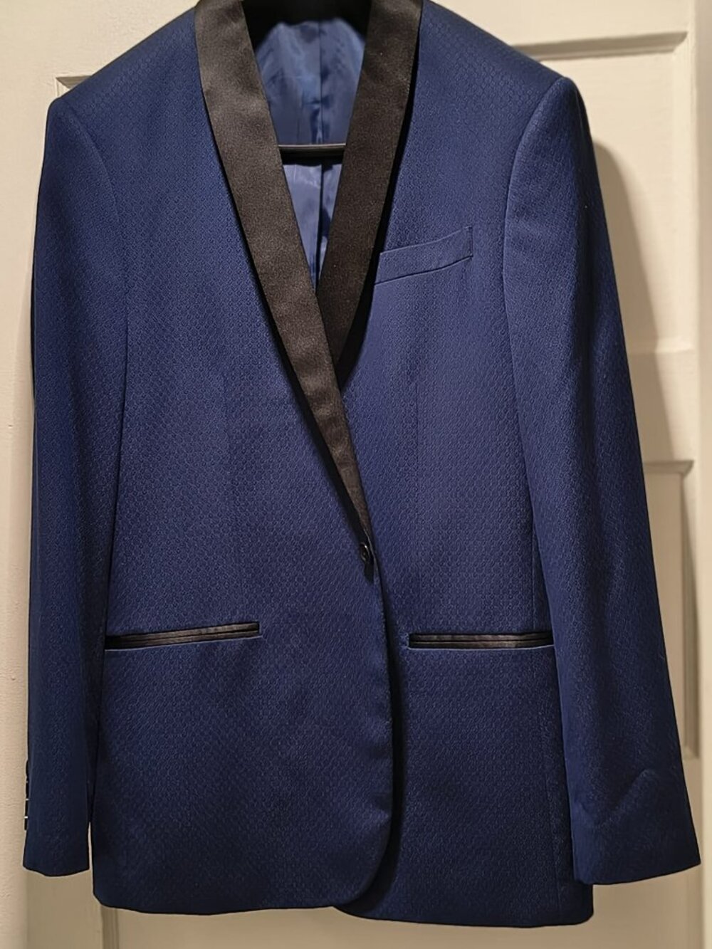 J. Ferrar Men's size 44R Tuxedo Blaizer